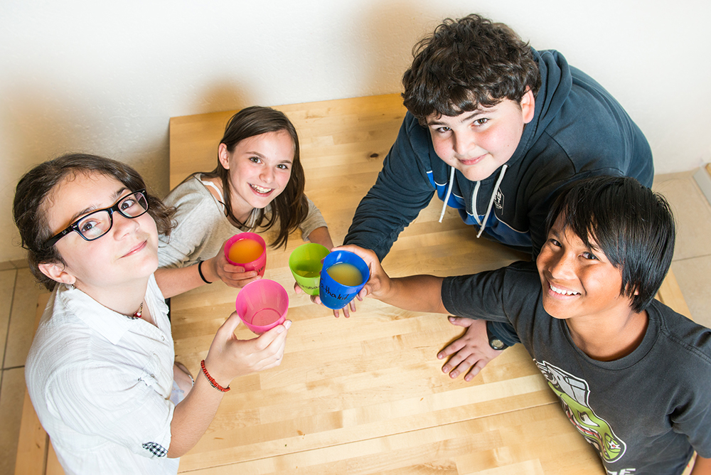 enfants table devoirs